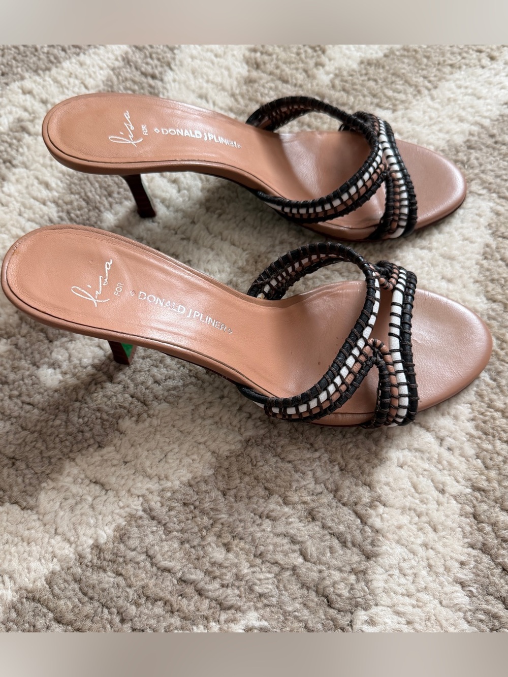 Lisa for Donald J. Pliner Pasion Hand Woven Slide Sandal_Multicolor Size- 7.5 - Picture 6 of 7